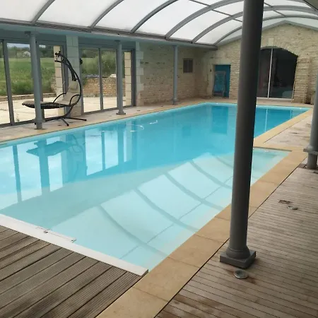 Holiday home De L'atelier Et De La Piscine Pour 25 Personnes Jaunay-Clan