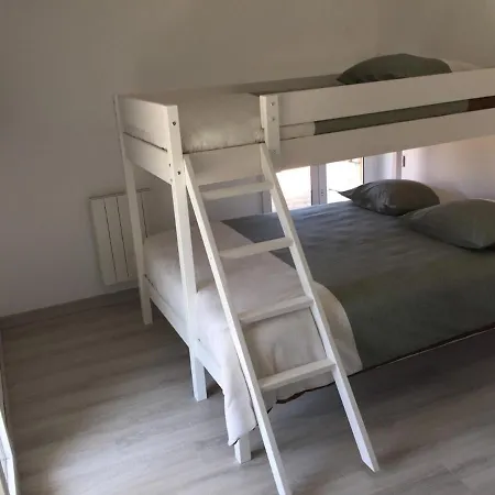 Holiday home De L'atelier Et De La Piscine Pour 25 Personnes Jaunay-Clan
