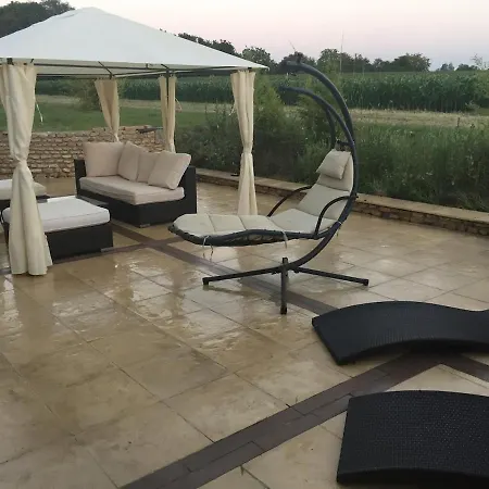 Holiday home De L'atelier Et De La Piscine Pour 25 Personnes