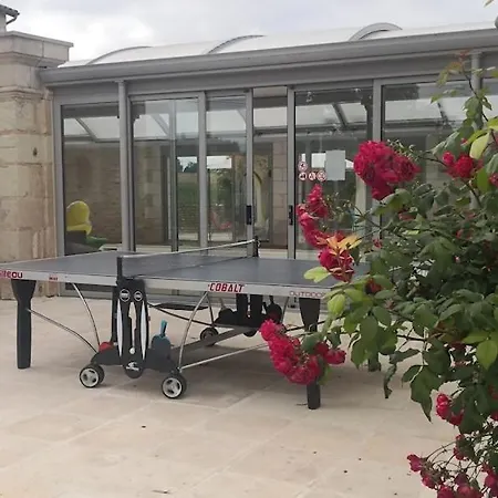 De L'atelier Et De La Piscine Pour 25 Personnes *