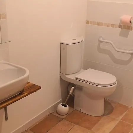 Holiday home De L'atelier Et De La Piscine Pour 25 Personnes *