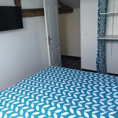 De L'atelier Et De La Piscine Pour 25 Personnes *